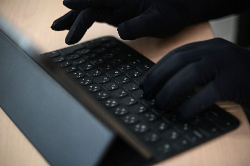 Cryptocurrency: American Brothers Nabbed in $25 Million Heist