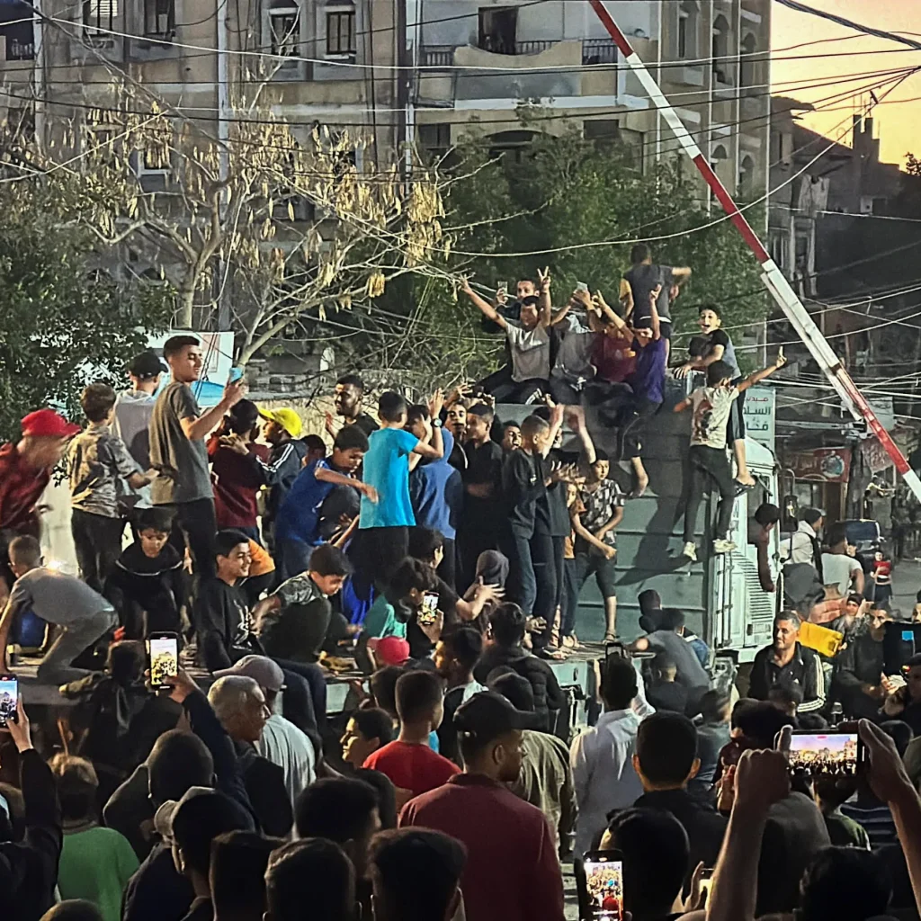 Hamas Accepts Ceasefire as Israel Pushes on with Rafah Assault Talks