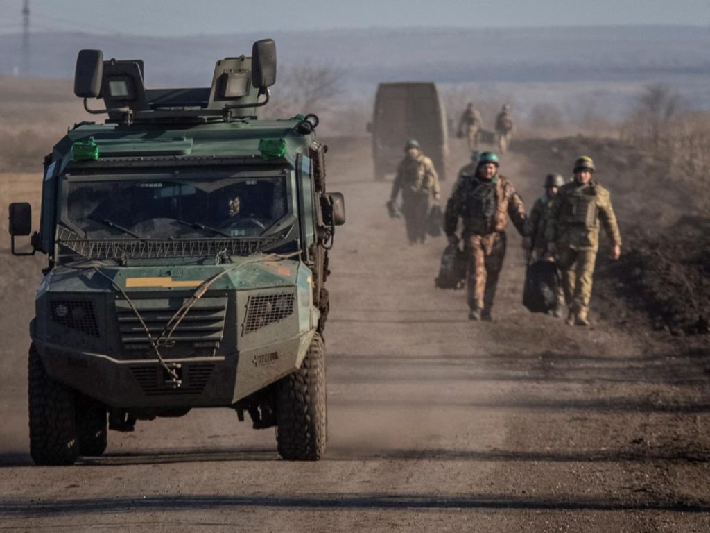 Three-Day Russia-Ukraine Truce Begins Despite Mistrust and Renewed Strikes