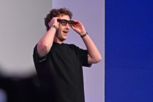 Meta Unveils New AI Smart Glasses