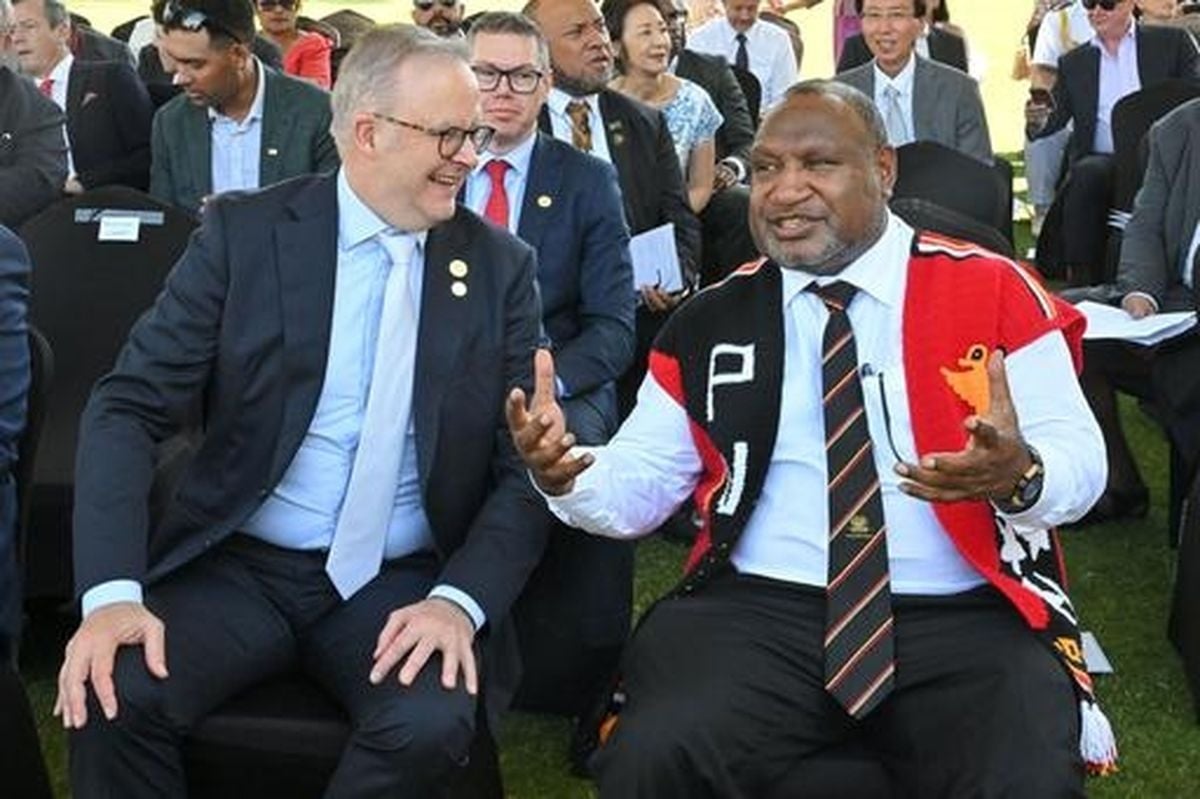 Australia, Papua New Guinea Seal Defence Pact