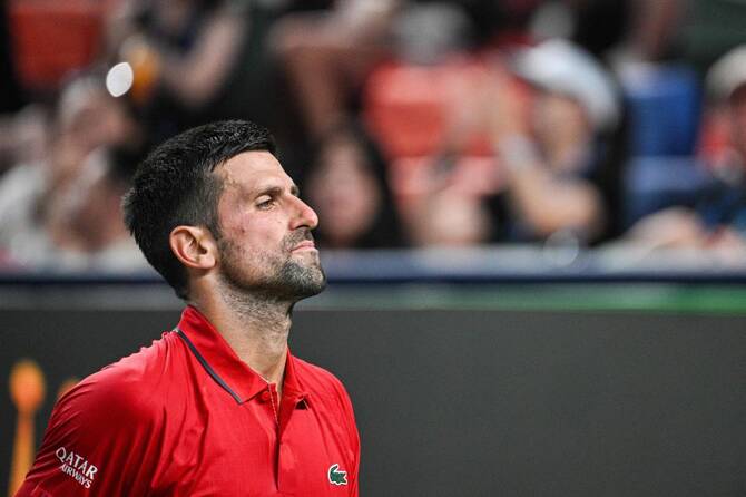 Djokovic Falls to Qualifier Vacherot in Shanghai