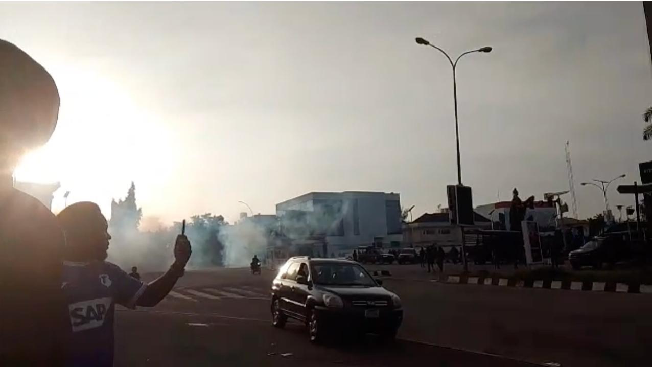 #FreeNnamdiKanu Protest: Police Deploy Tear Gas in Abuja