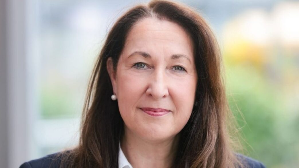 German Mayor-Elect Stabbed, Life in Danger