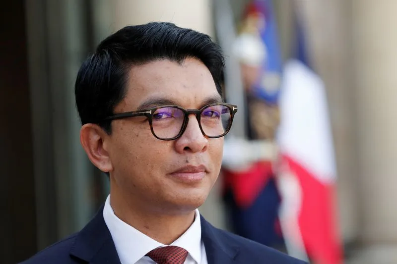 Madagascar Leader Vows to Fix Problems or Resign