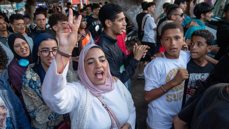 Moroccan Youth Continue Protests Seven Days Straight