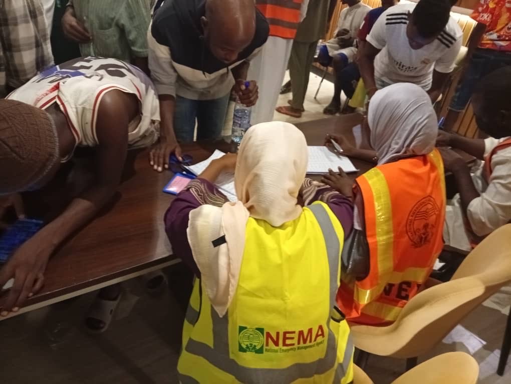 NEMA Receives 150 Stranded Nigerians From Niger