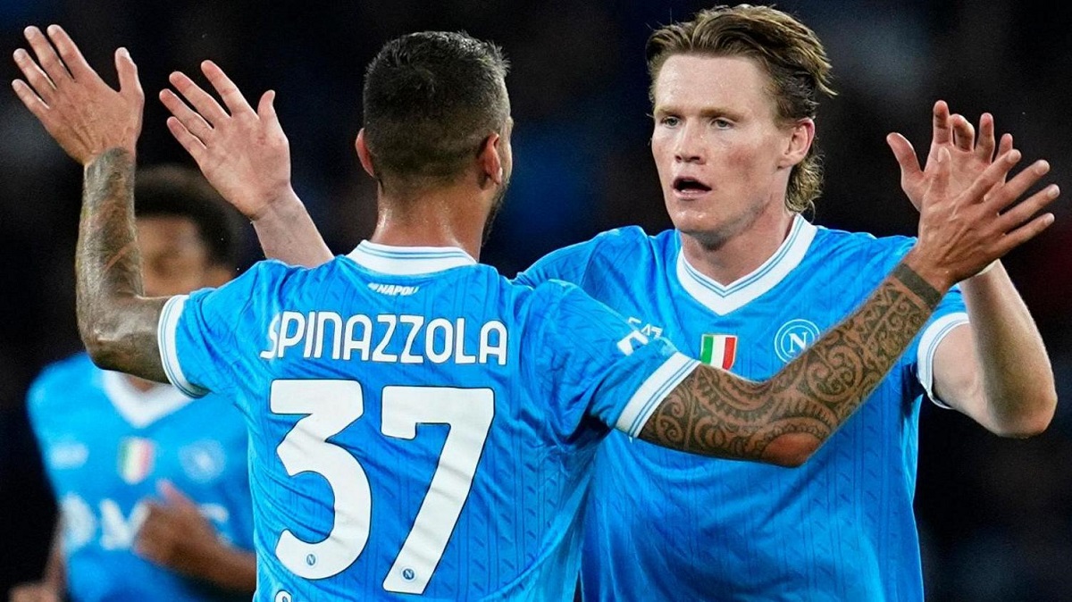 Napoli Move Top of Serie A with Win Over Inter