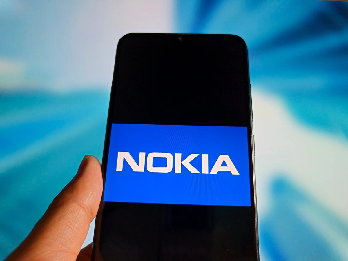 Nokia Q3 Profit Falls 10% Despite Higher Sales