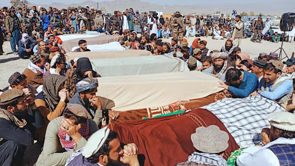 Pakistan, Afghanistan Agree to Immediate Ceasefire