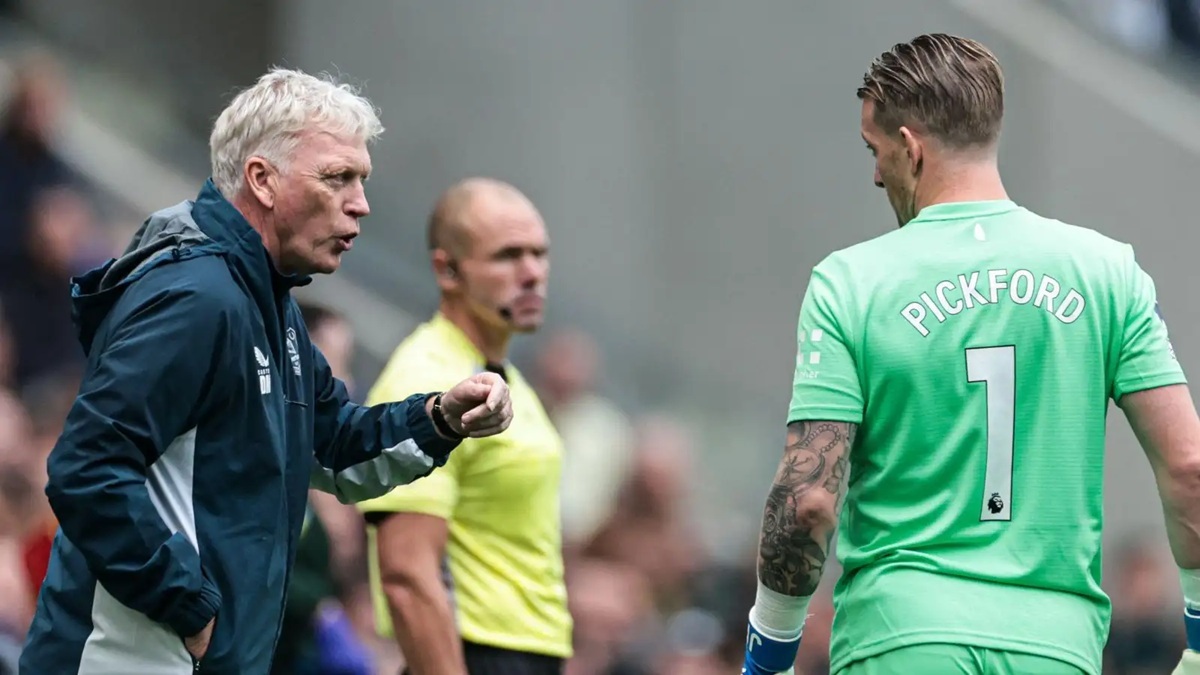 Pickford Agrees New Everton Contract