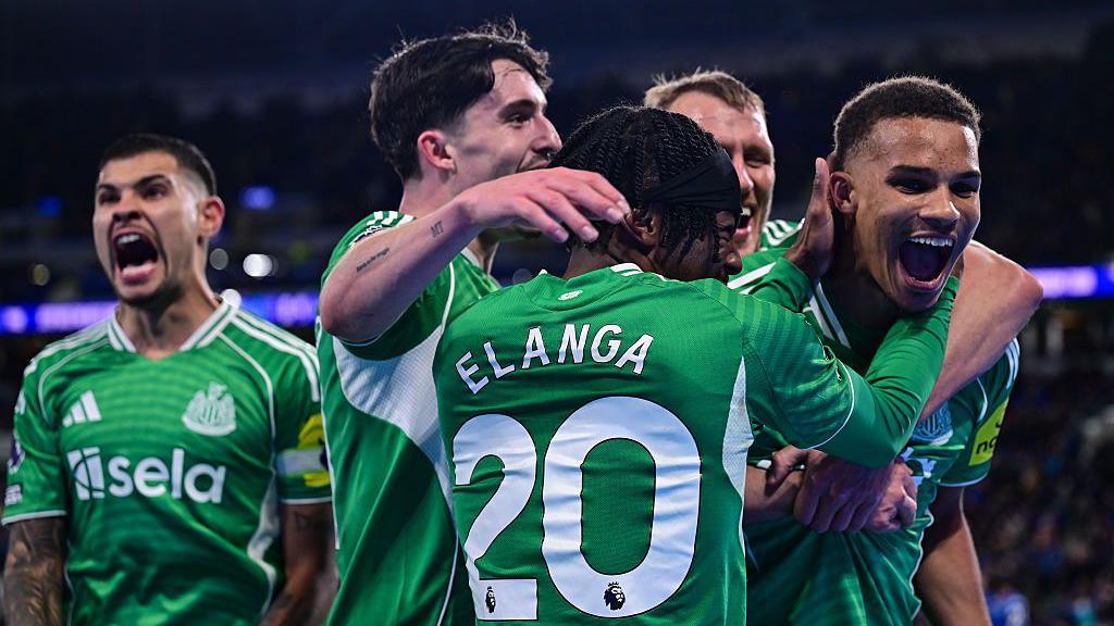 Howe (News Central TV)