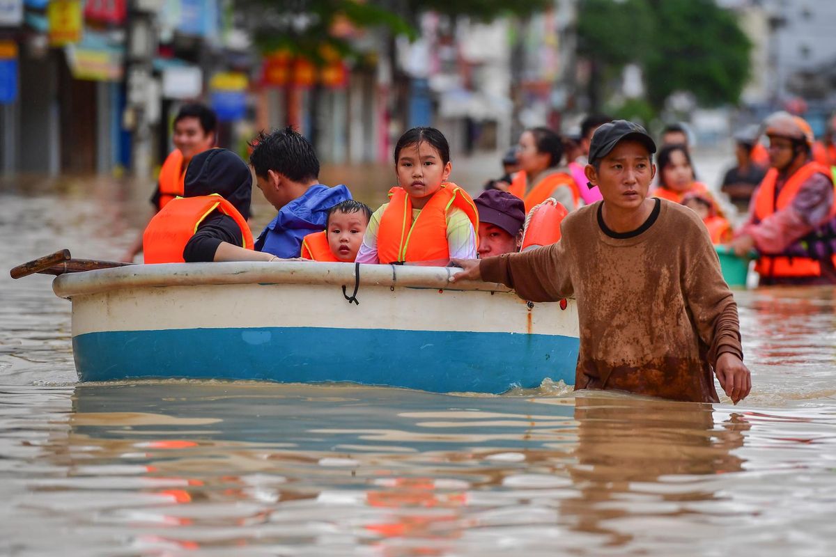 Vietnam Flooding Death Toll Now 90