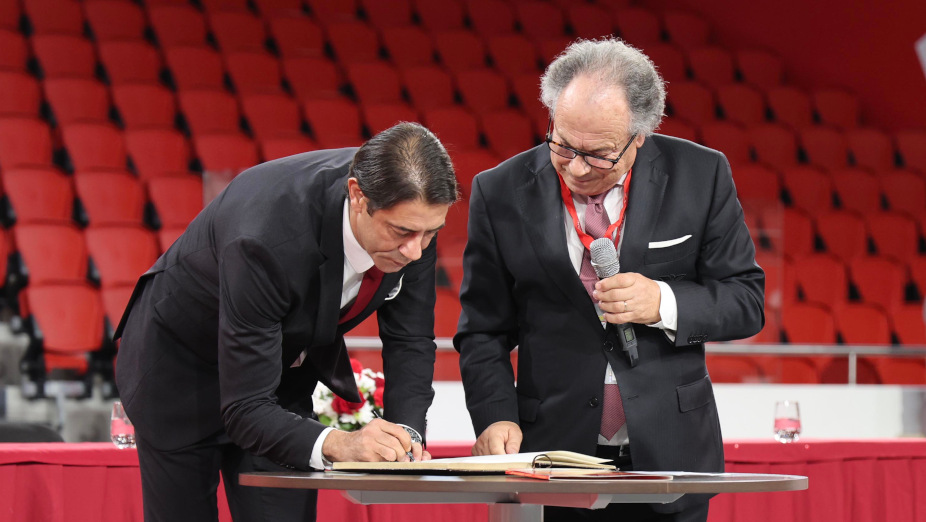 Costa (News Central TV)