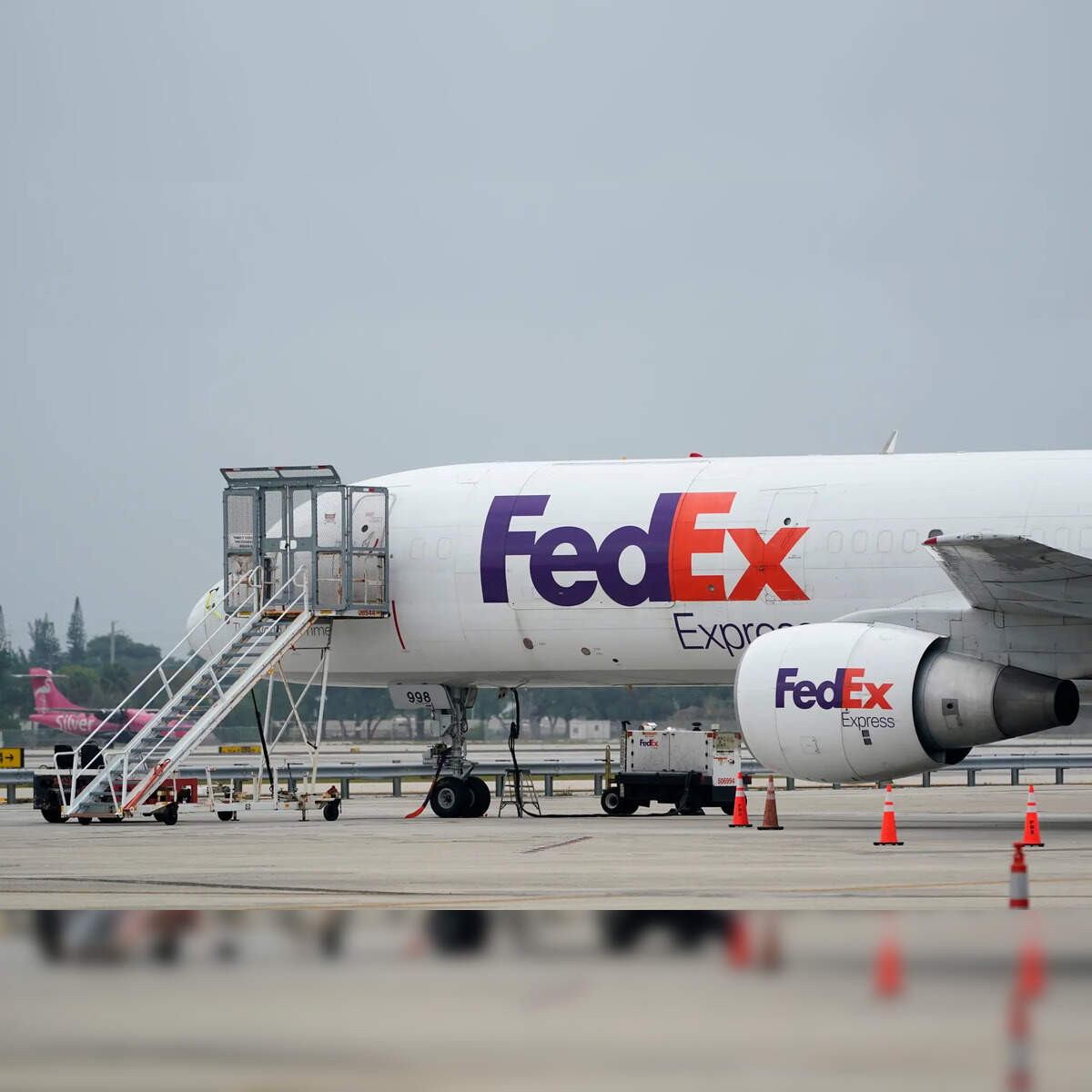 MD-11 (News Central TV)