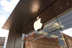 Apple Sues OpenAI Over Trade Secret Theft