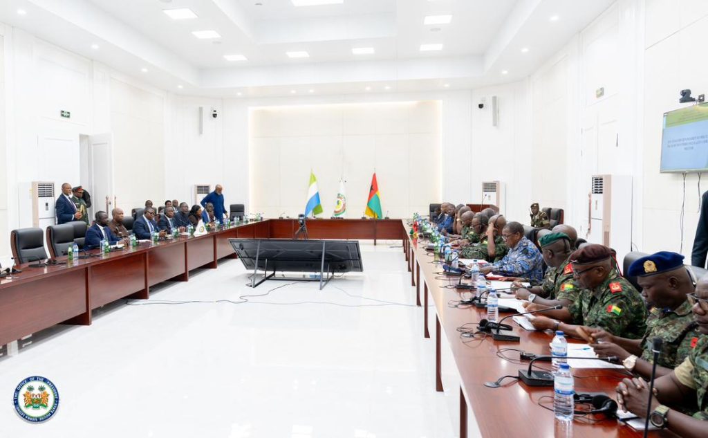 ECOWAS Holds Talks with Guinea-Bissau Junta