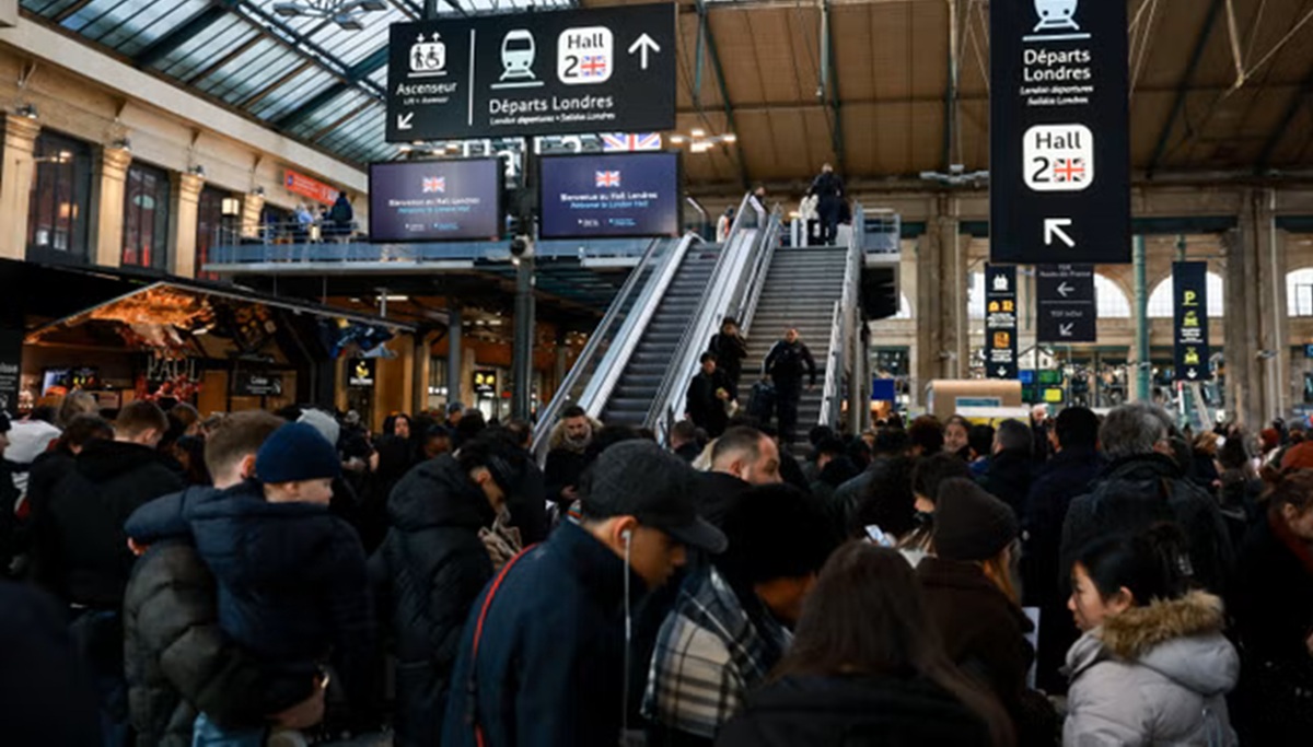 Eurostar Suspends All Trains to and from London