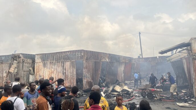 Pictures: Fire Guts Part of Arena Market in Lagos