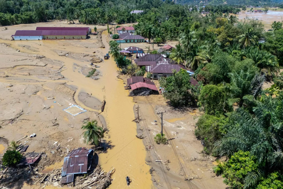 Flood-Hit Indonesians Plead for Global Help