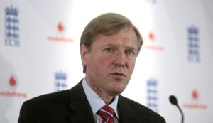 Former England Cricket Boss Morris Dies at 62