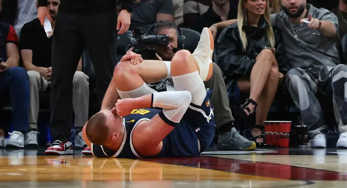 Jokic Sidelined After Knee Hyperextension