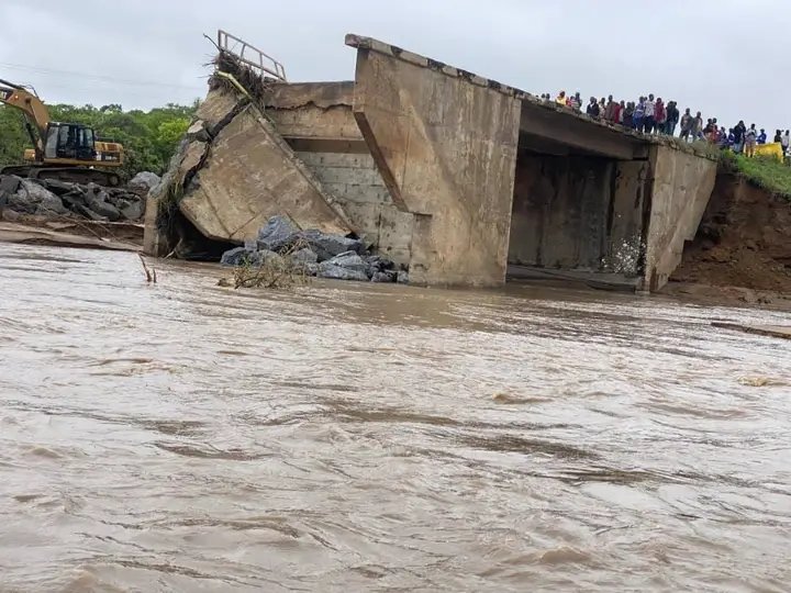 Malawi Restores Traffic on Flooded M001 Road
