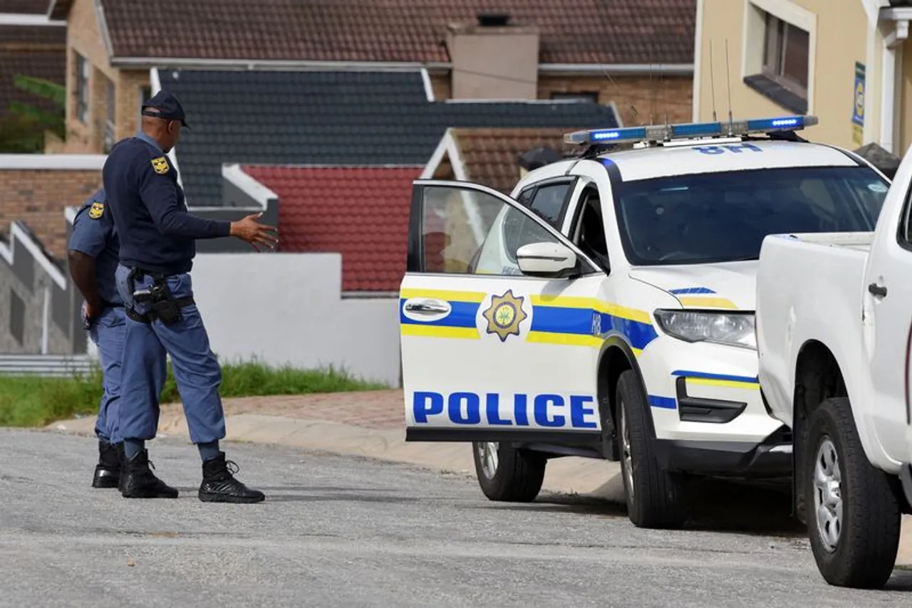 Gunmen Kill Ten in South Africa