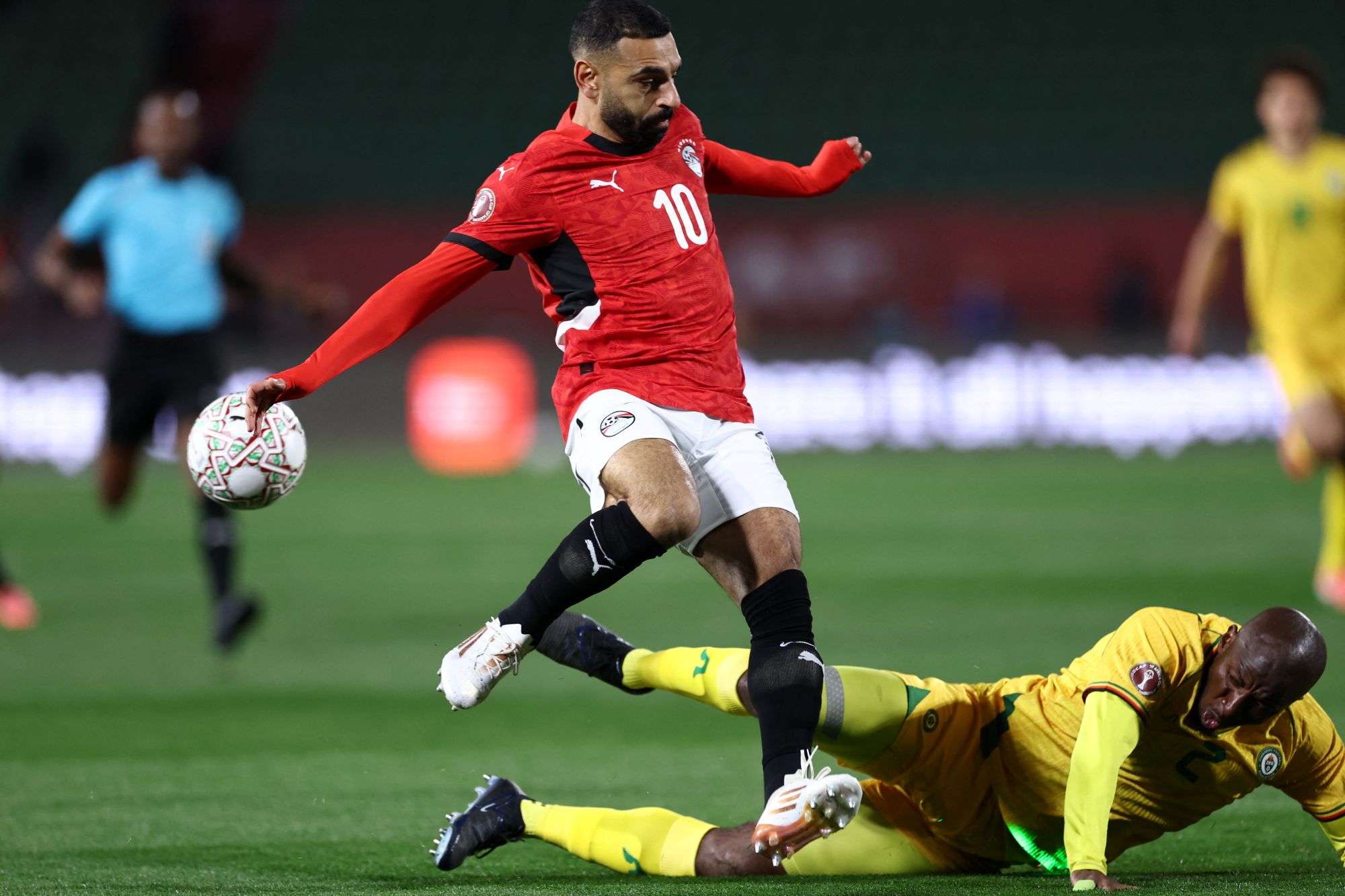 Salah Snatches Late Egypt Win Over Zimbabwe