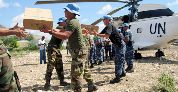 U.S. Pledges $2 billion Aid, Tells UN 'Adapt or Die'