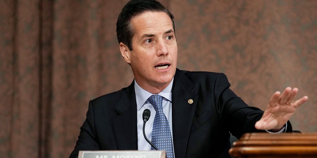 US Senator Proposes End to Dual Citizenship