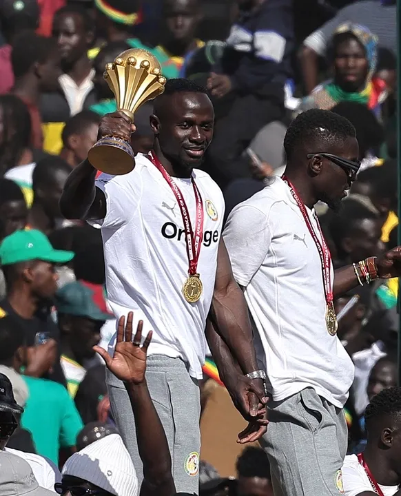 Photo Speak: Dakar Turns Out for Senegal AFCON Parade