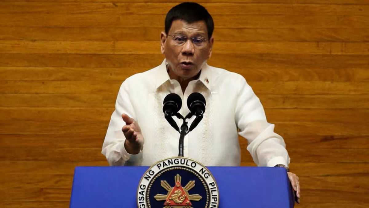 Ex-Philippine President to Face ICC Hearing