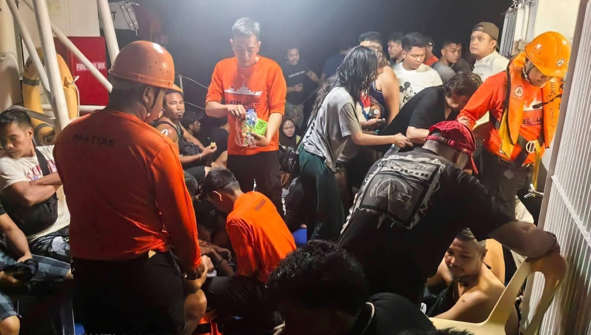 Ferry Sinking in Philippines Kills 18, Leaves 10 Missing