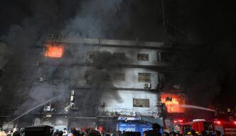 Fire at Pakistan Mall Claims 21 Lives
