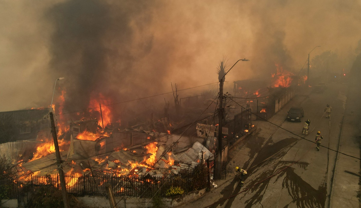Chile Declares Emergency over Wildfires