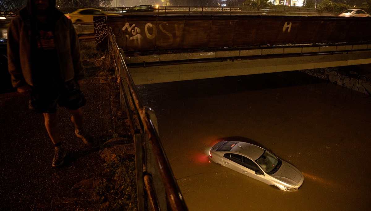 Heavy Rain, Violent Winds Kill Two in Greece