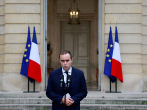 France PM to Force Budget Into Law Without Vote