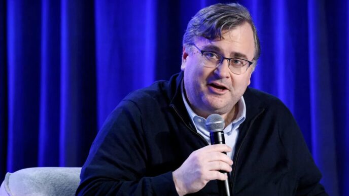 LinkedIn Co-founder Urges Tech Leaders to Denounce Trump