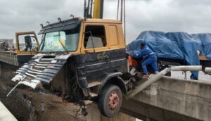 Multiples Crashes on Otedola Bridge Causes Gridlock