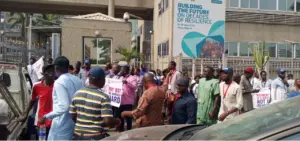 Nigeria Releases N152 Billion to Contractors