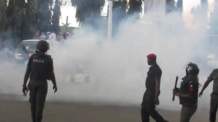 Lagos: Police Use Teargas on Makoko Protesters