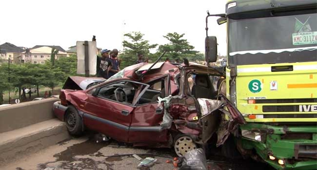 Road Crash in Plateau Kills Five