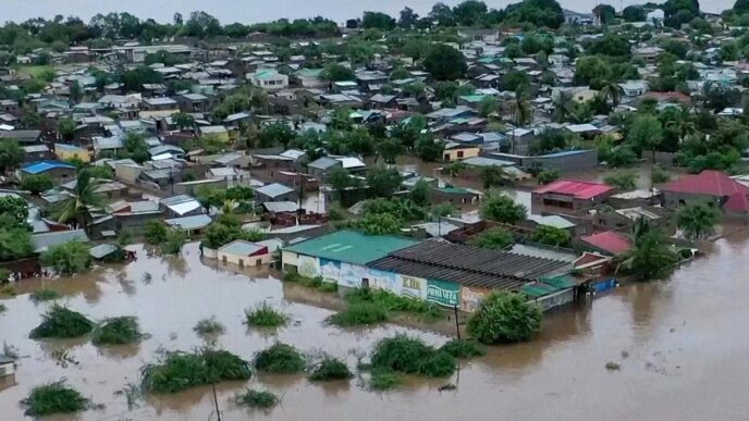 WHO Warns of Disease Outbreak in Flood-Hit Southern Africa