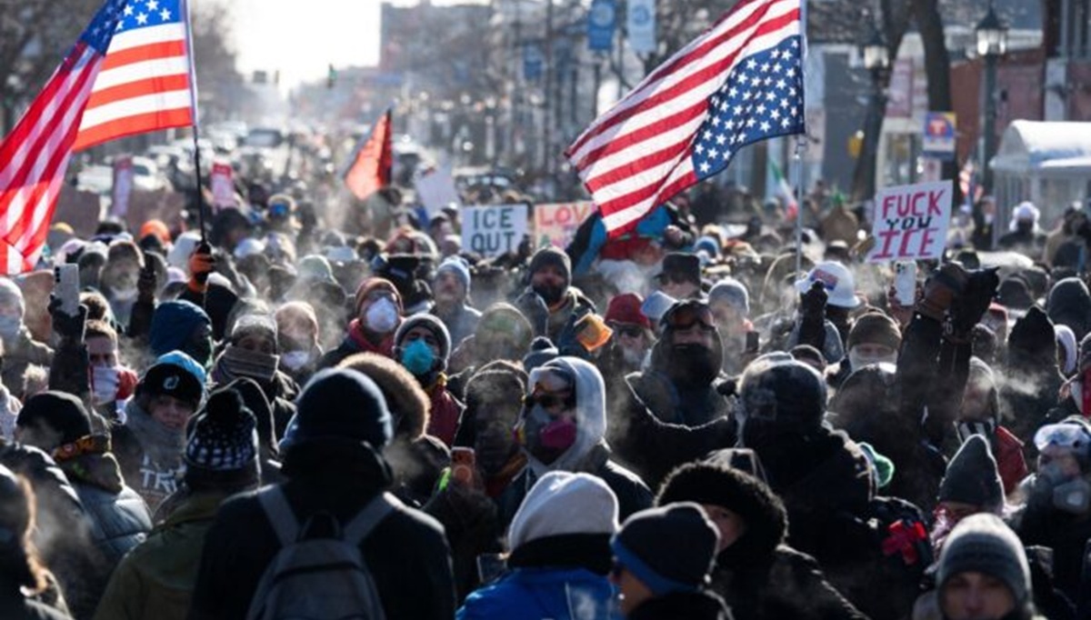 Minneapolis Shooting Deepens Risk of US Government Shutdown