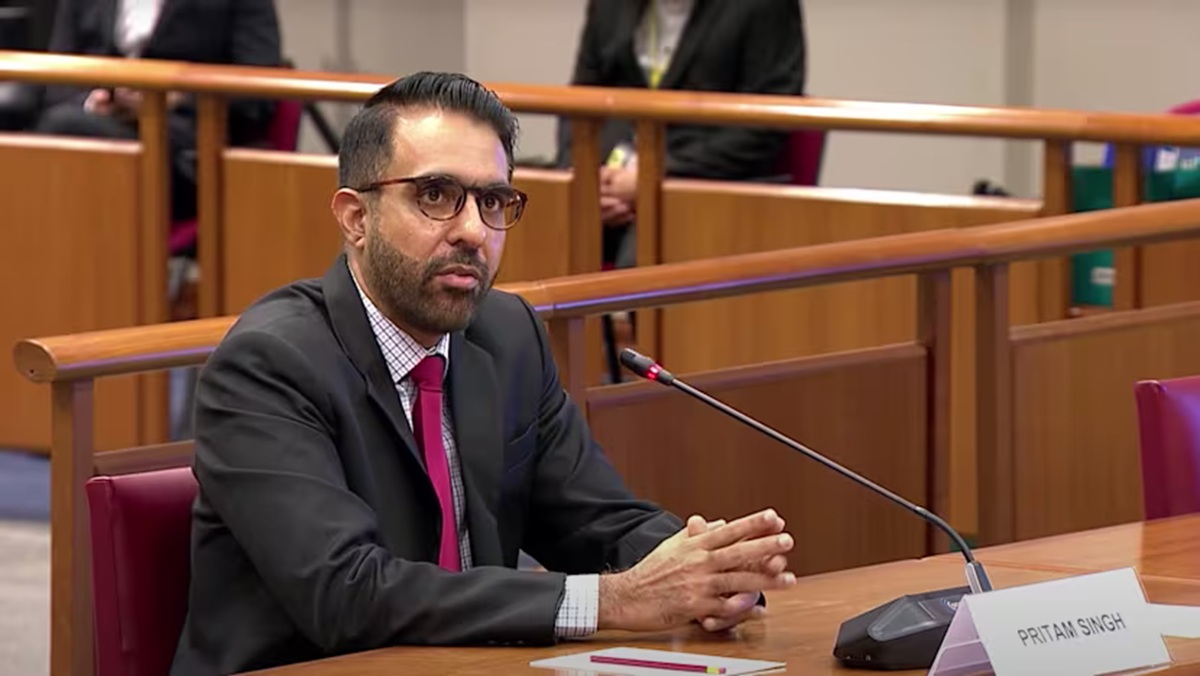 Singapore PM Fires Opposition Leader