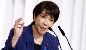 Japan PM Opposes Reform of Male-Only Imperial Succession