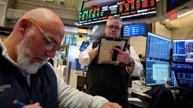 Stocks (News Central TV)