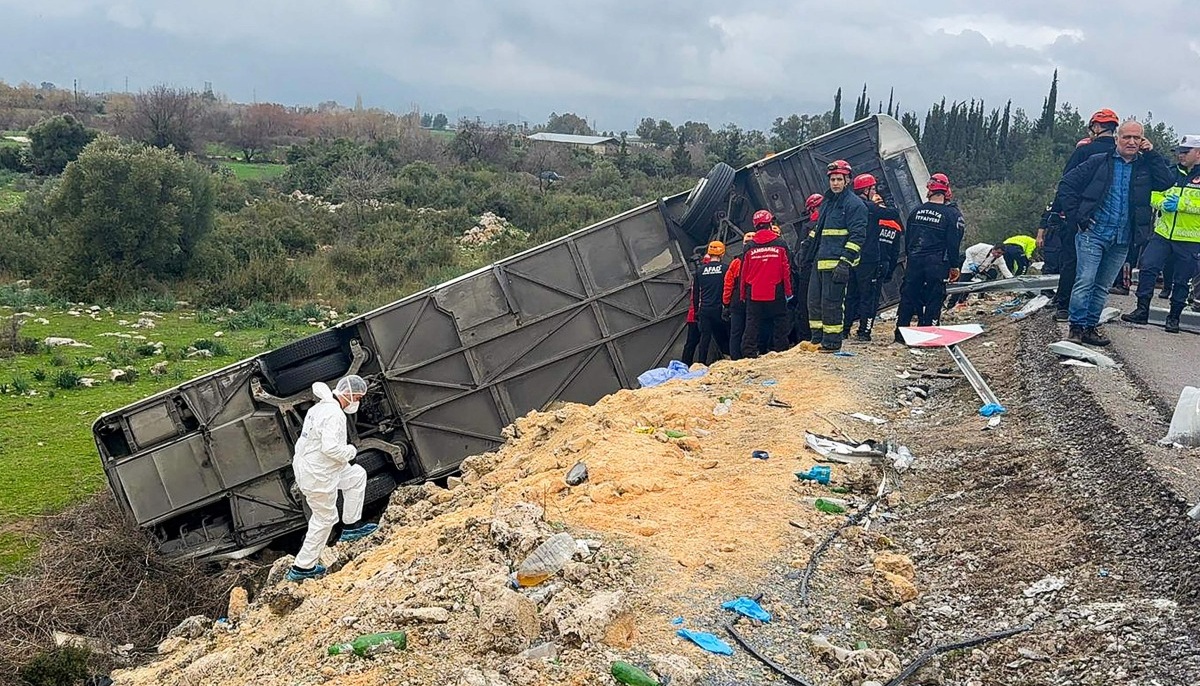 Road Accidents in Turkey Kill 16