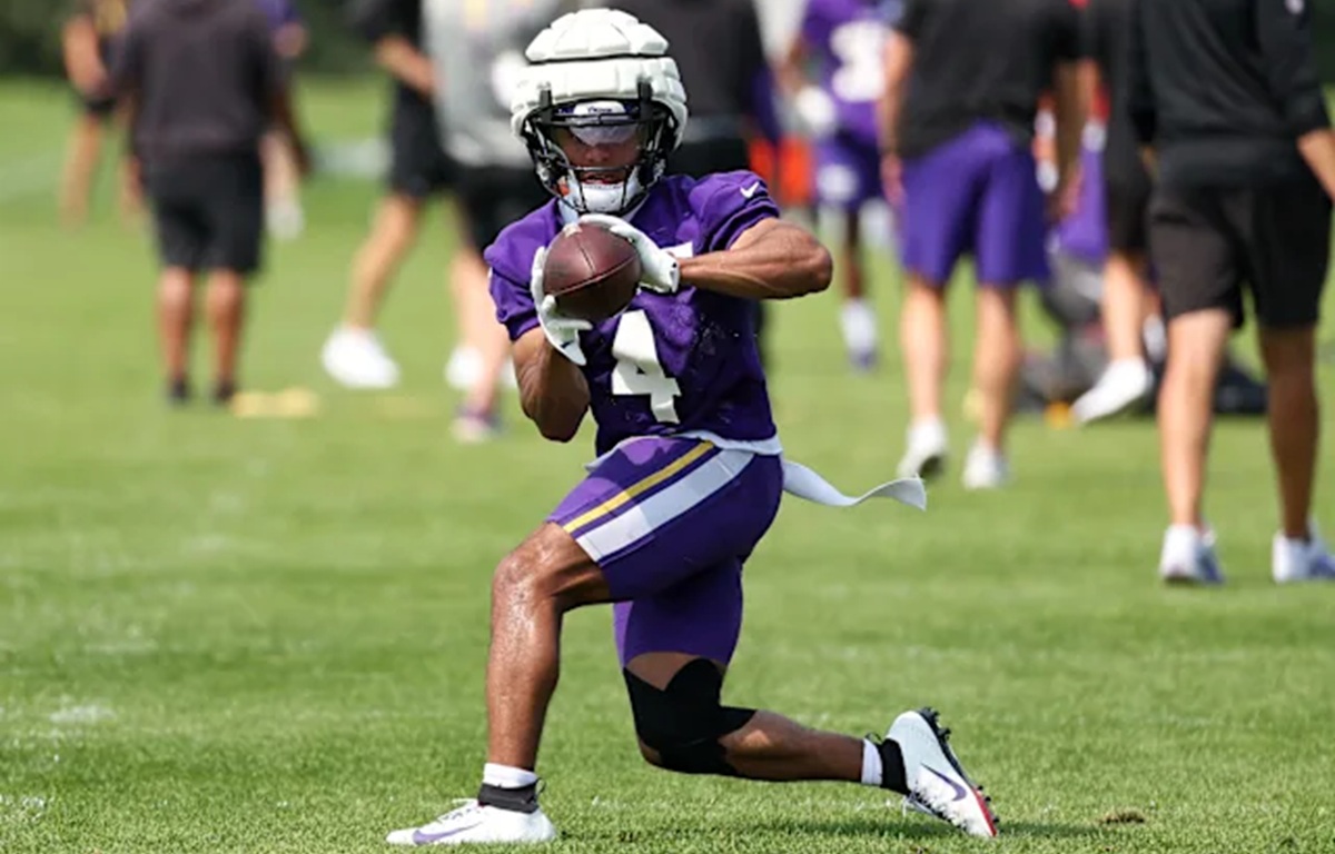 Vikings Receiver Rondale Moore Dies at 25